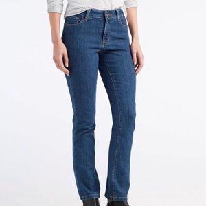 LL Bean Classic Fit Blue Jeans, Size 6